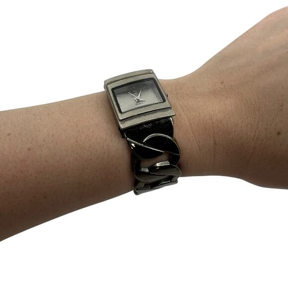 Vintage Quartz Metal Link Bracelet Watch – Untested, May or May Not Work - Picture 2 of 12